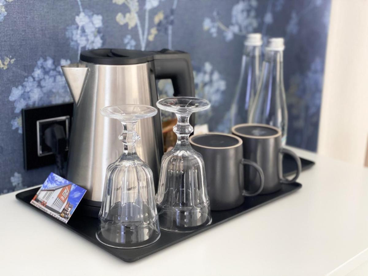 Hotel Antek Zlinice エクステリア 写真